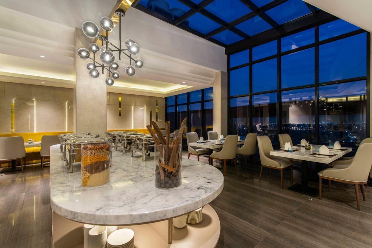 Waw Hotel Suites King Abdullah Road Riadh Exterior foto